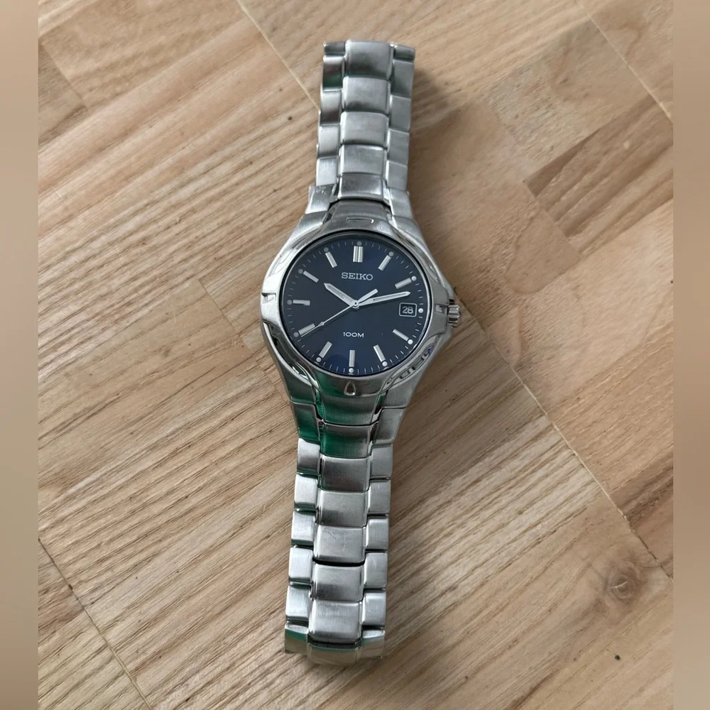 Seiko Vintage Men’s Watch Blue Dial Stainless Steel Bracelet Case Date Window
